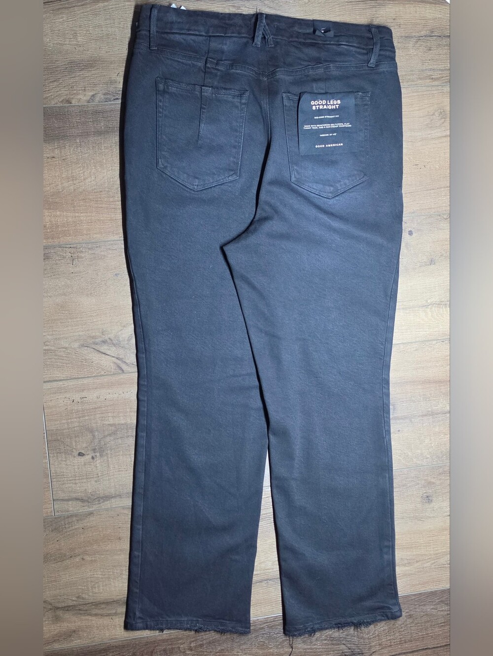 Good American Good Legs Straight Jeans Black NWT Size 16 Plus Mid Rise Raw Hem - Picture 3 of 6